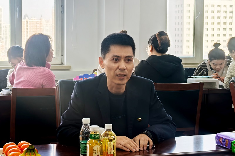 李正偉講話.jpg